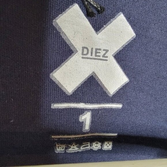DIEZ‎ Studio Navy Tee Racing Stripes Sleeve Detail Minimalist Sporty Unisex Sz M - Picture 7 of 9